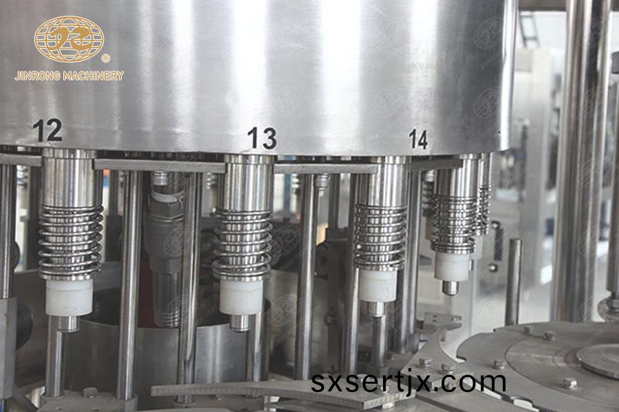 小缾水(shui)灌(guan)裝機(ji) 小缾水灌裝(zhuang)機