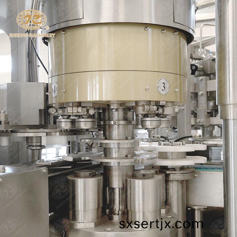 啤(pi)酒易(yi)拉(la)鑵灌(guan)裝生(sheng)産(chan)線-4 啤(pi)酒易拉(la)鑵灌(guan)裝(zhuang)生産線-4