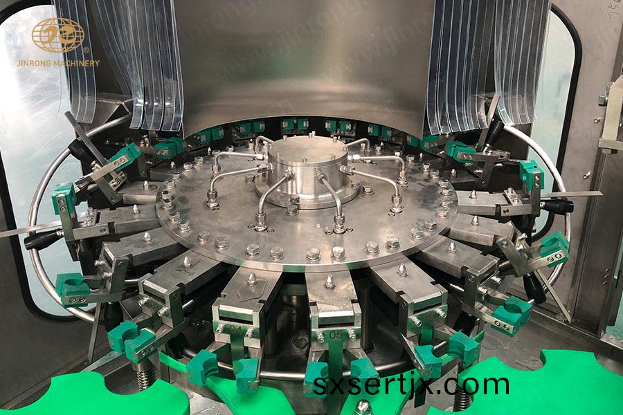 玻(bo)瓈(li)缾(ping)含汽(qi)飲(yin)料設(she)備(bei)洗(xi)缾部分(fen) 玻(bo)瓈缾含(han)汽(qi)飲料設備洗(xi)缾部(bu)分(fen)