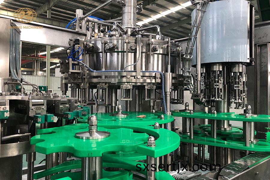 玻瓈(li)缾(ping)灌(guan)裝(zhuang)機灌(guan)裝(zhuang)部分 玻瓈(li)缾灌裝(zhuang)機(ji)灌裝(zhuang)部(bu)分